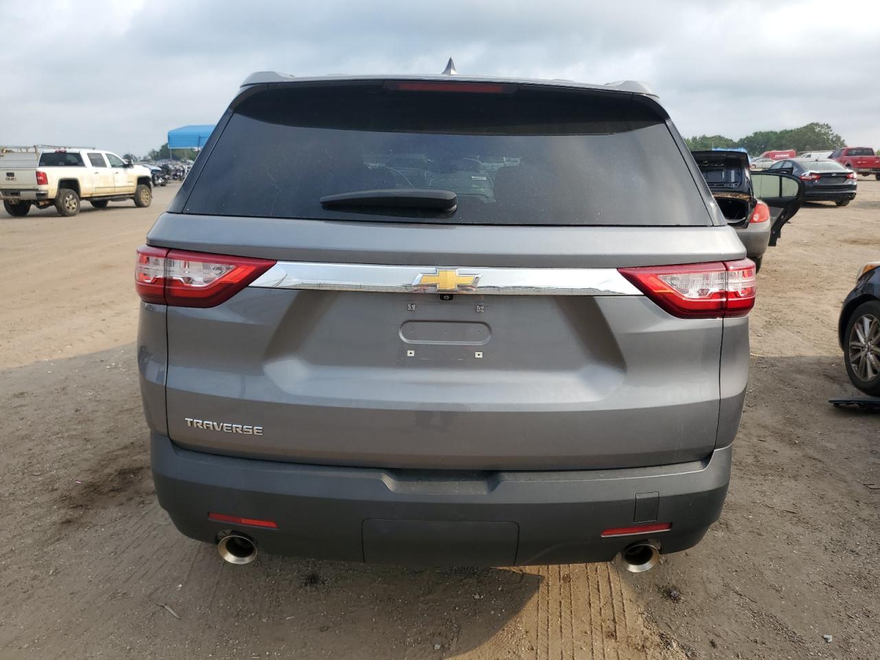 CHEVROLET TRAVERSE LS