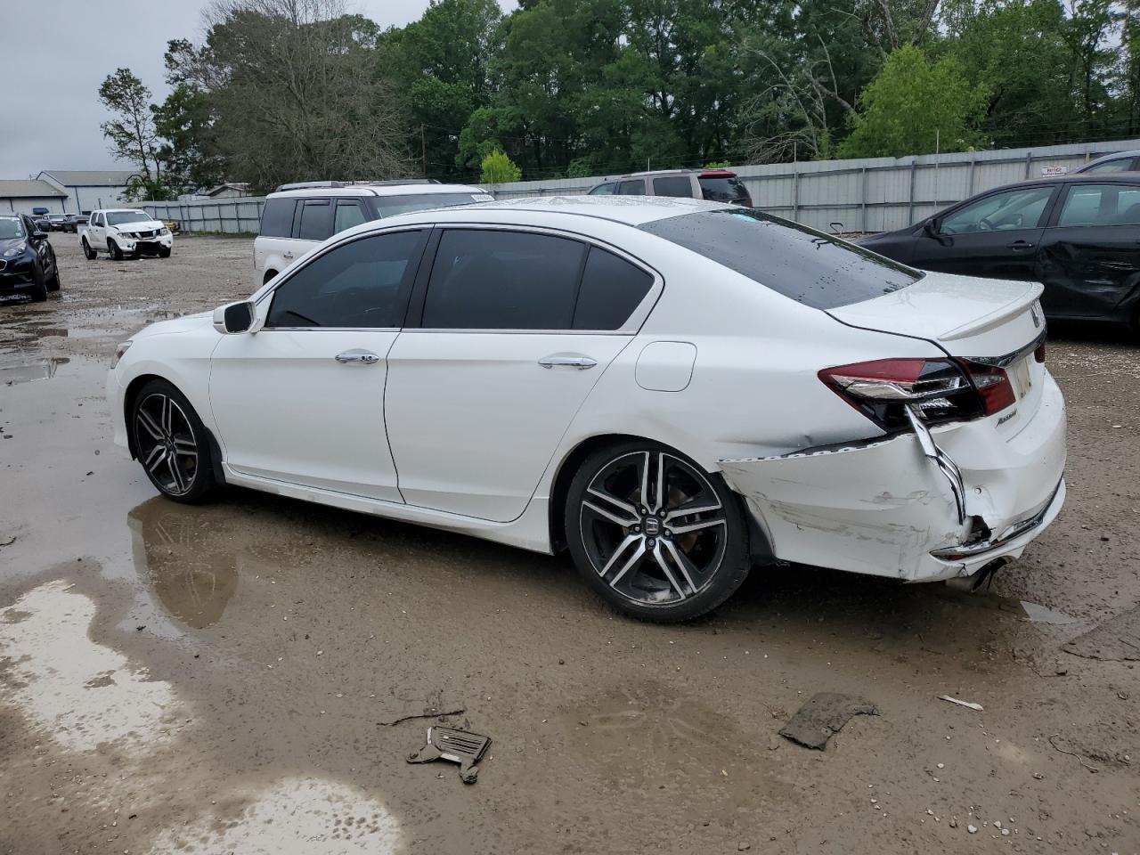 1HGCR3F93HA006473 2017 Honda Accord Touring