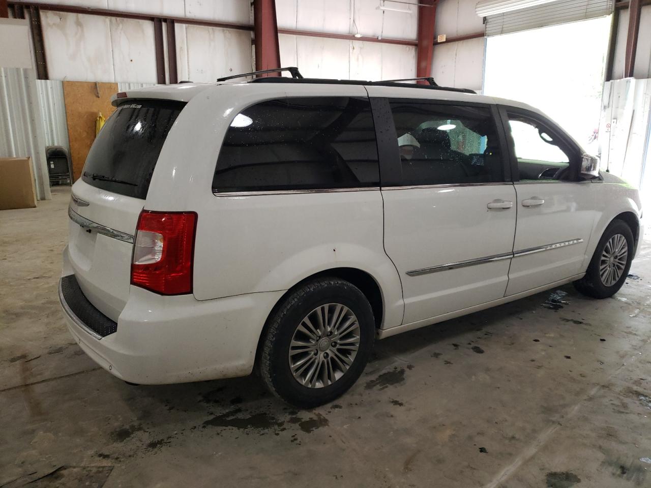 2C4RC1CG1ER168756 2014 Chrysler Town & Country Touring L