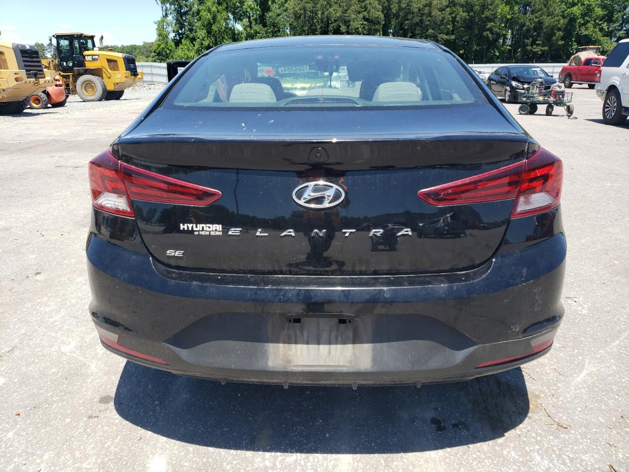 KMHD74LF9KU821609 2019 Hyundai Elantra Se