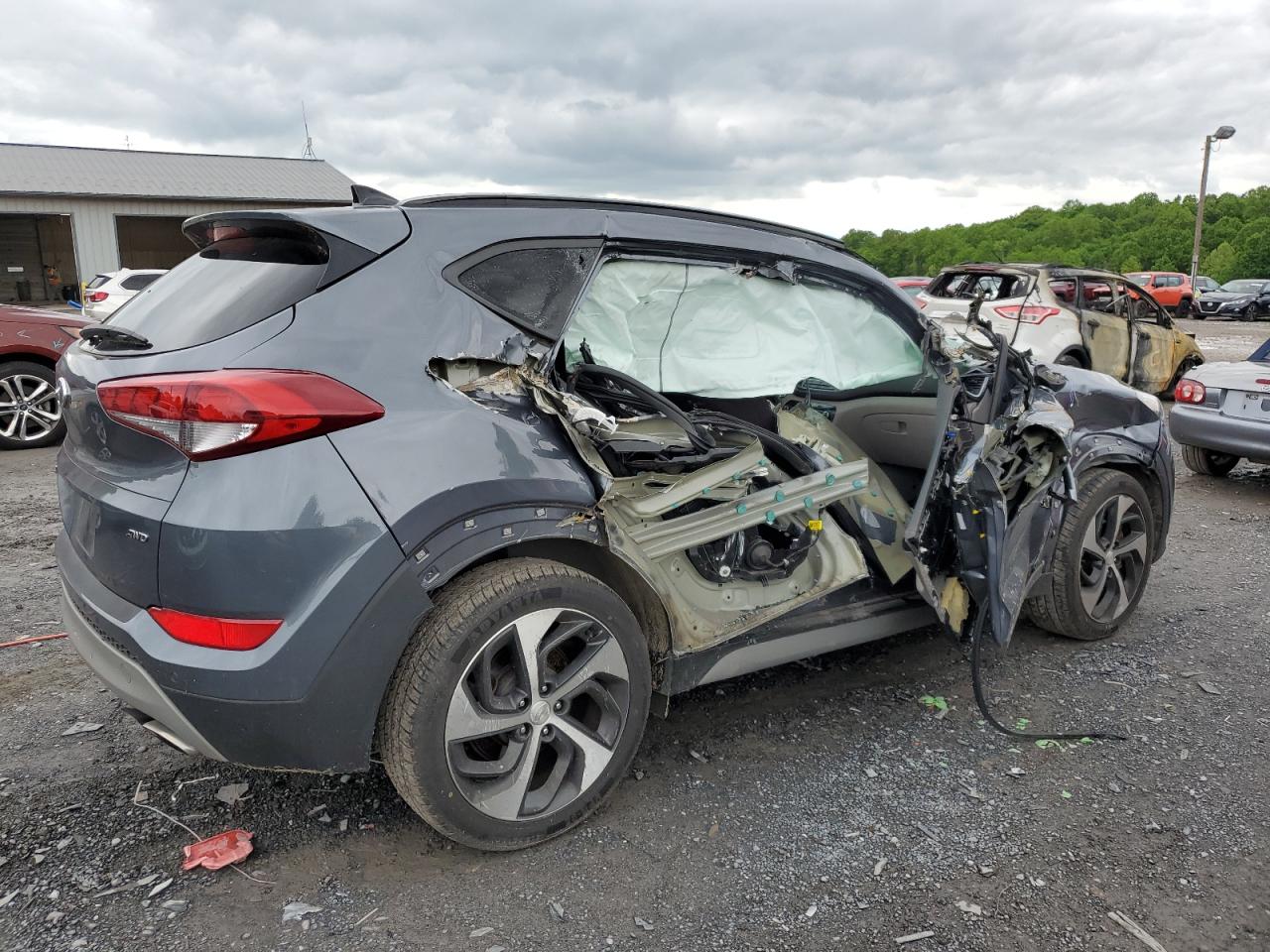 KM8J3CA26JU697533 2018 Hyundai Tucson Value