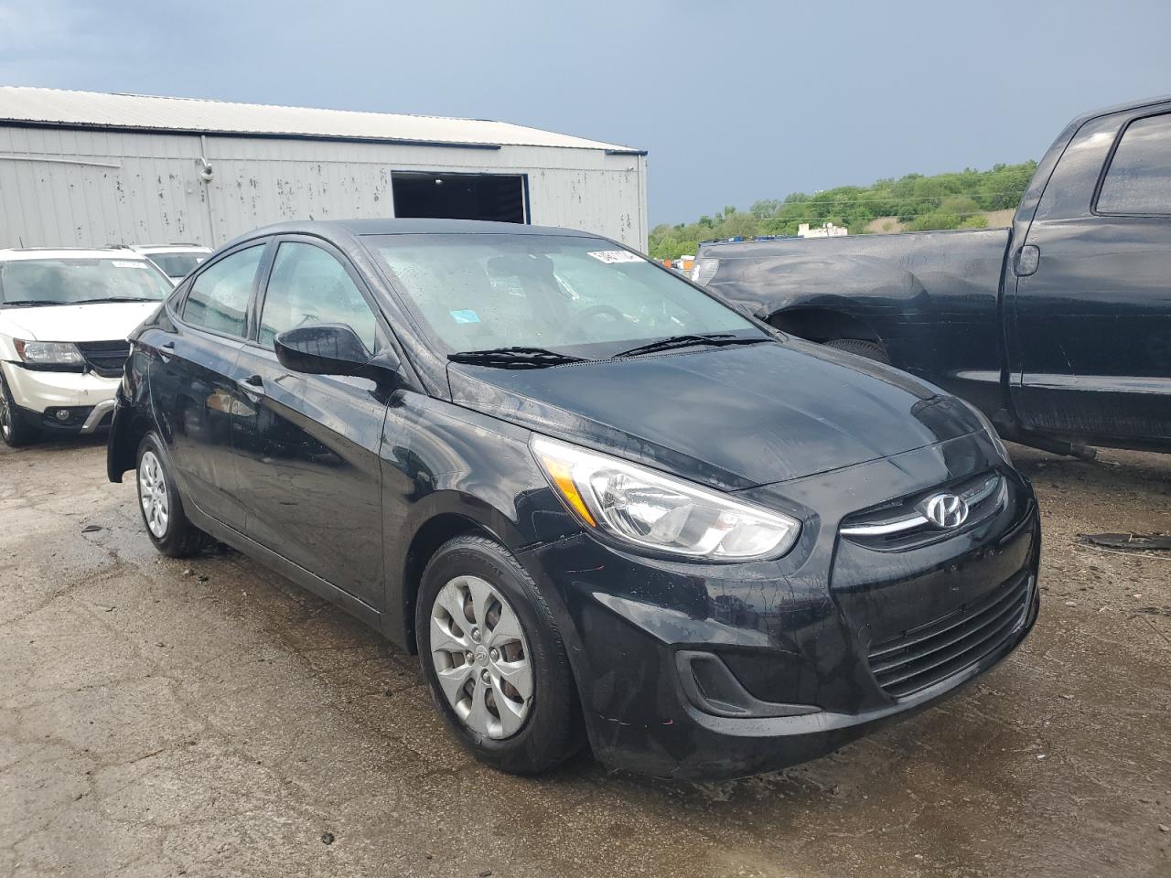 KMHCT4AE4HU359406 2017 Hyundai Accent Se