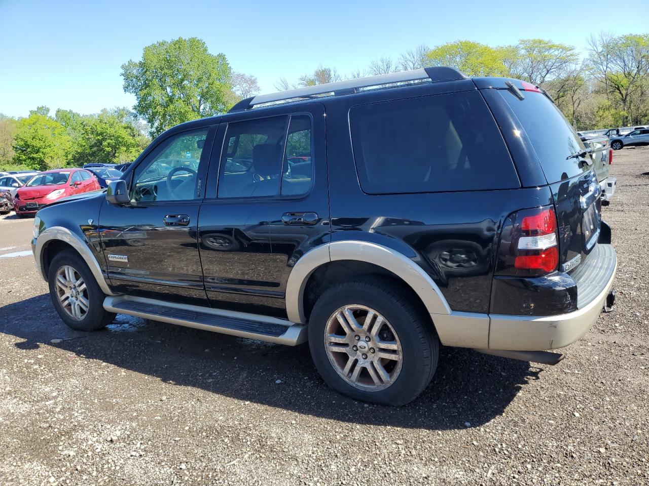 1FMEU74837UA66477 2007 Ford Explorer Eddie Bauer