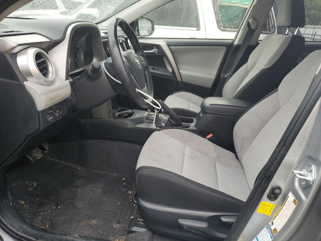 JTMRFREV1JJ249014 TOYOTA RAV4 2018