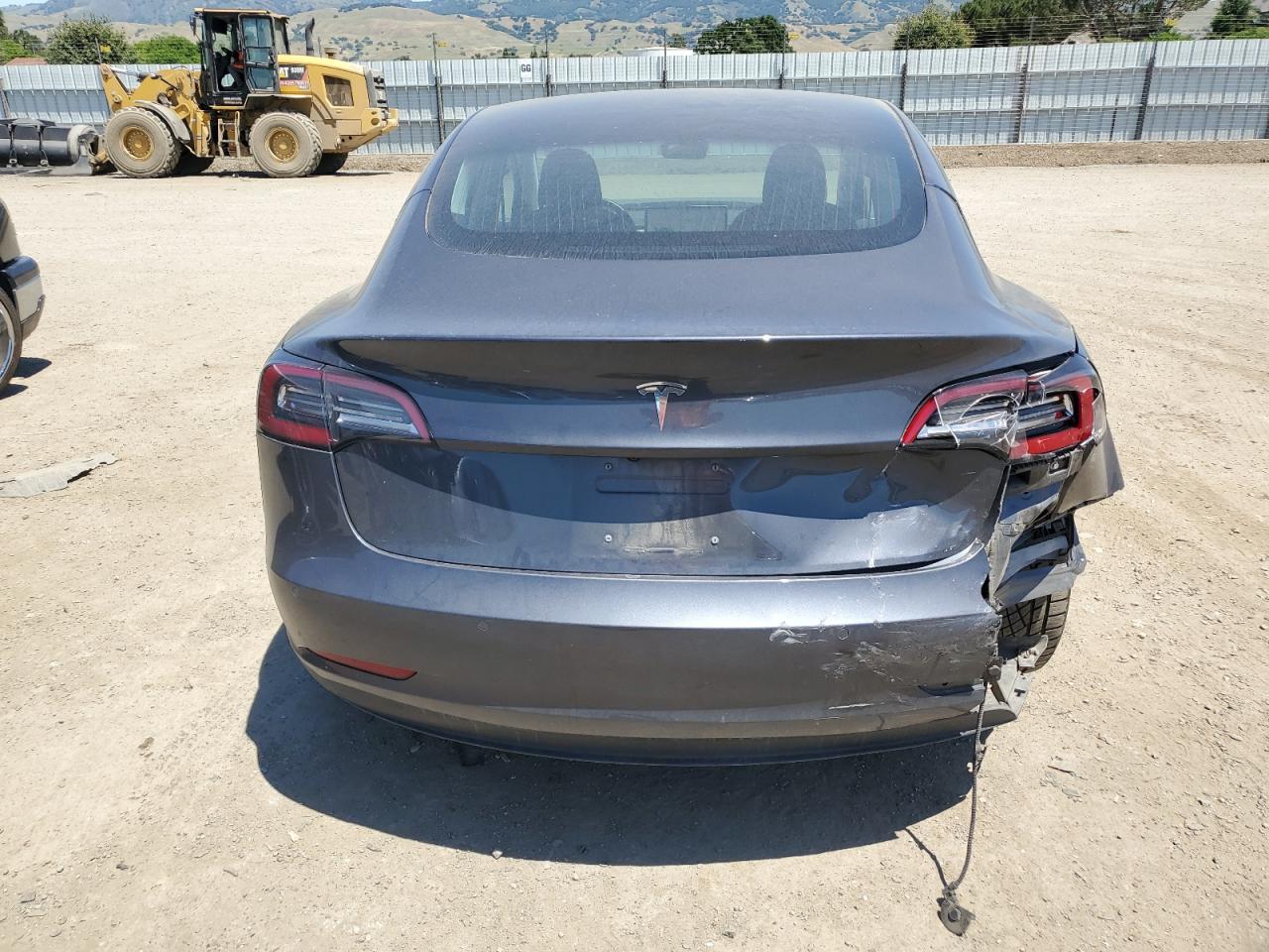 5YJ3E1EB2JF087045 2018 Tesla Model 3