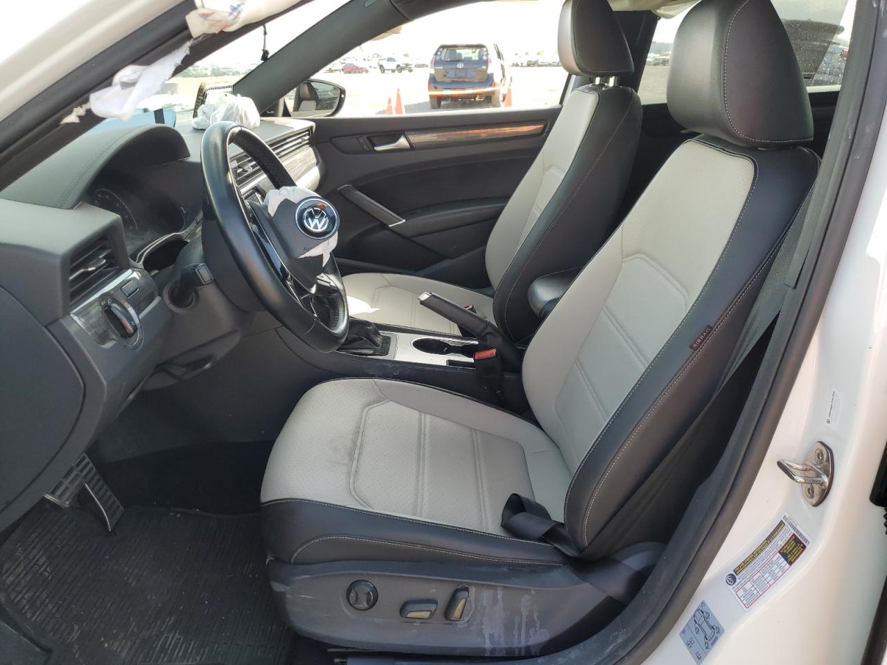 1VWMA7A3XMC009693 2021 Volkswagen Passat R-Line