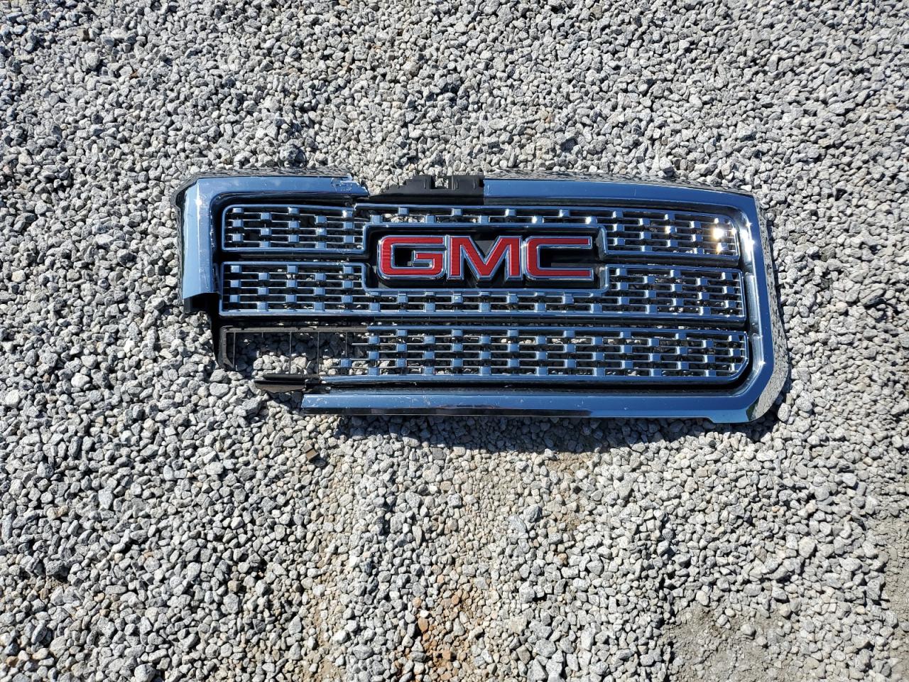 1GT12UEY6JF192933 2018 GMC Sierra K2500 Denali