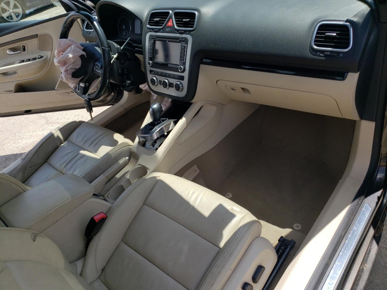 WVWFW8AH5EV000937 2014 Volkswagen Eos Lux