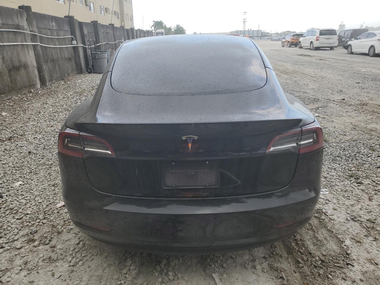 Lot #2996566516 2021 TESLA MODEL 3