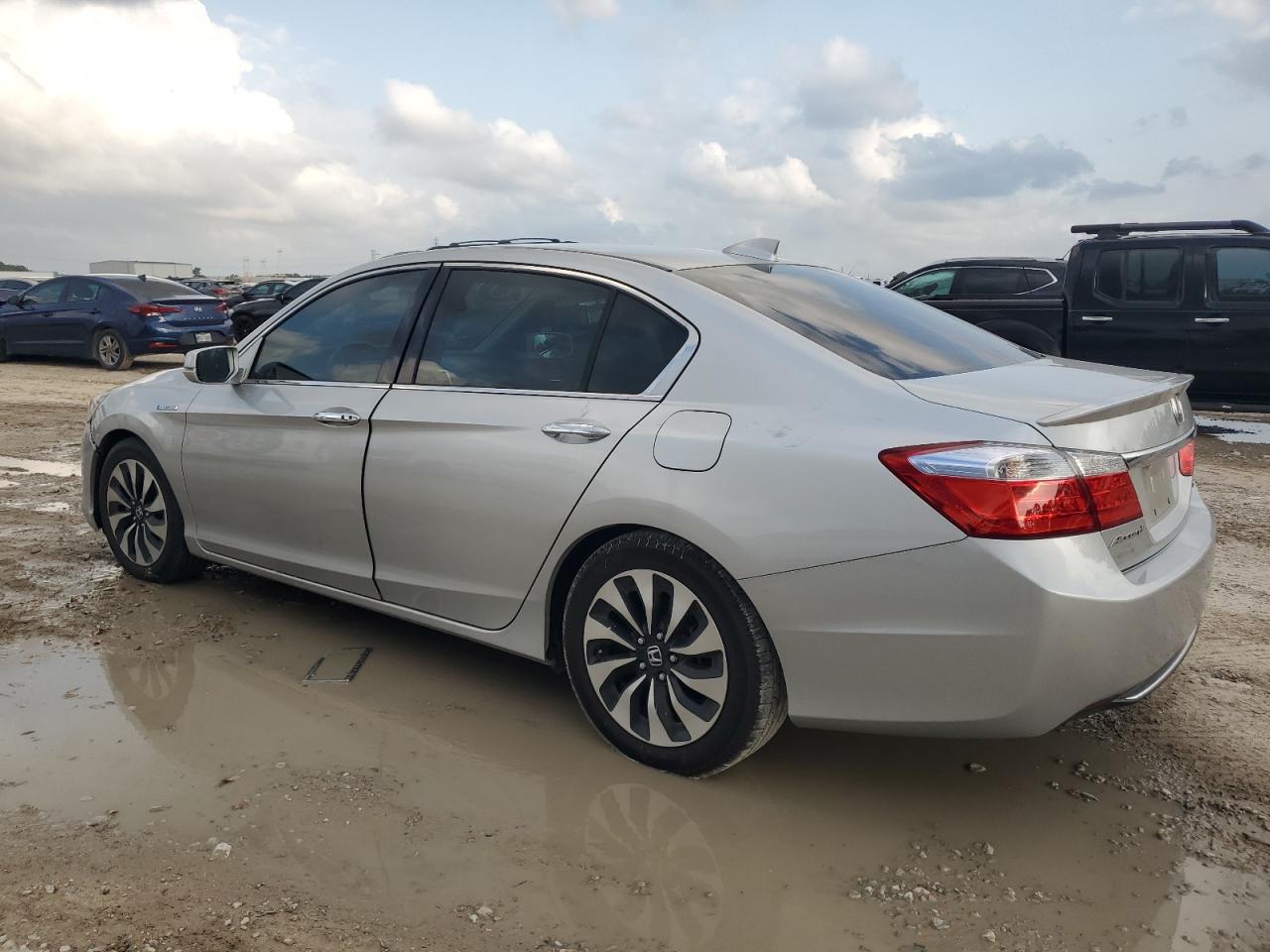 2014 Honda Accord Hybrid Exl vin: 1HGCR6F51EA006952