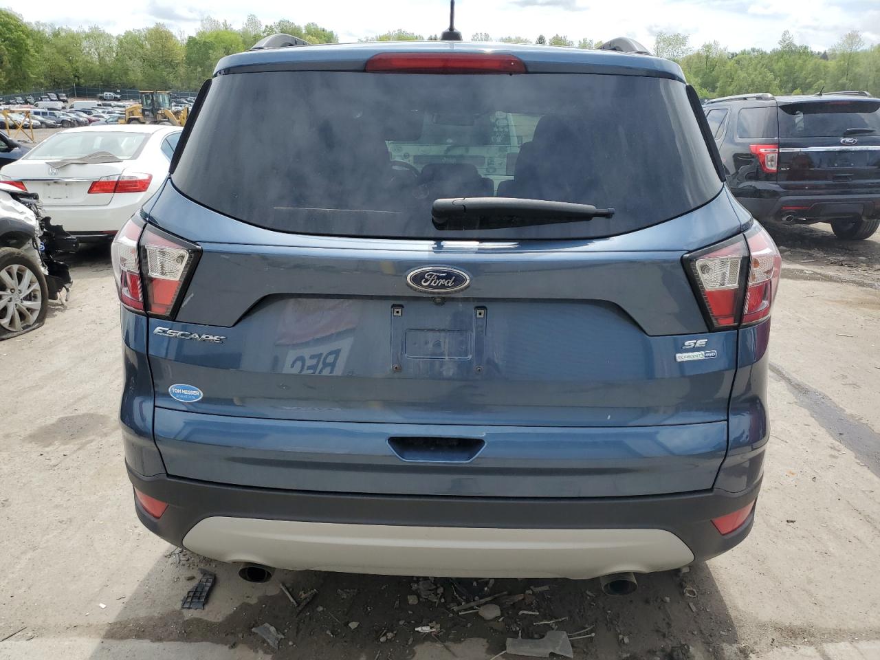 1FMCU9GD7JUC84523 2018 Ford Escape Se