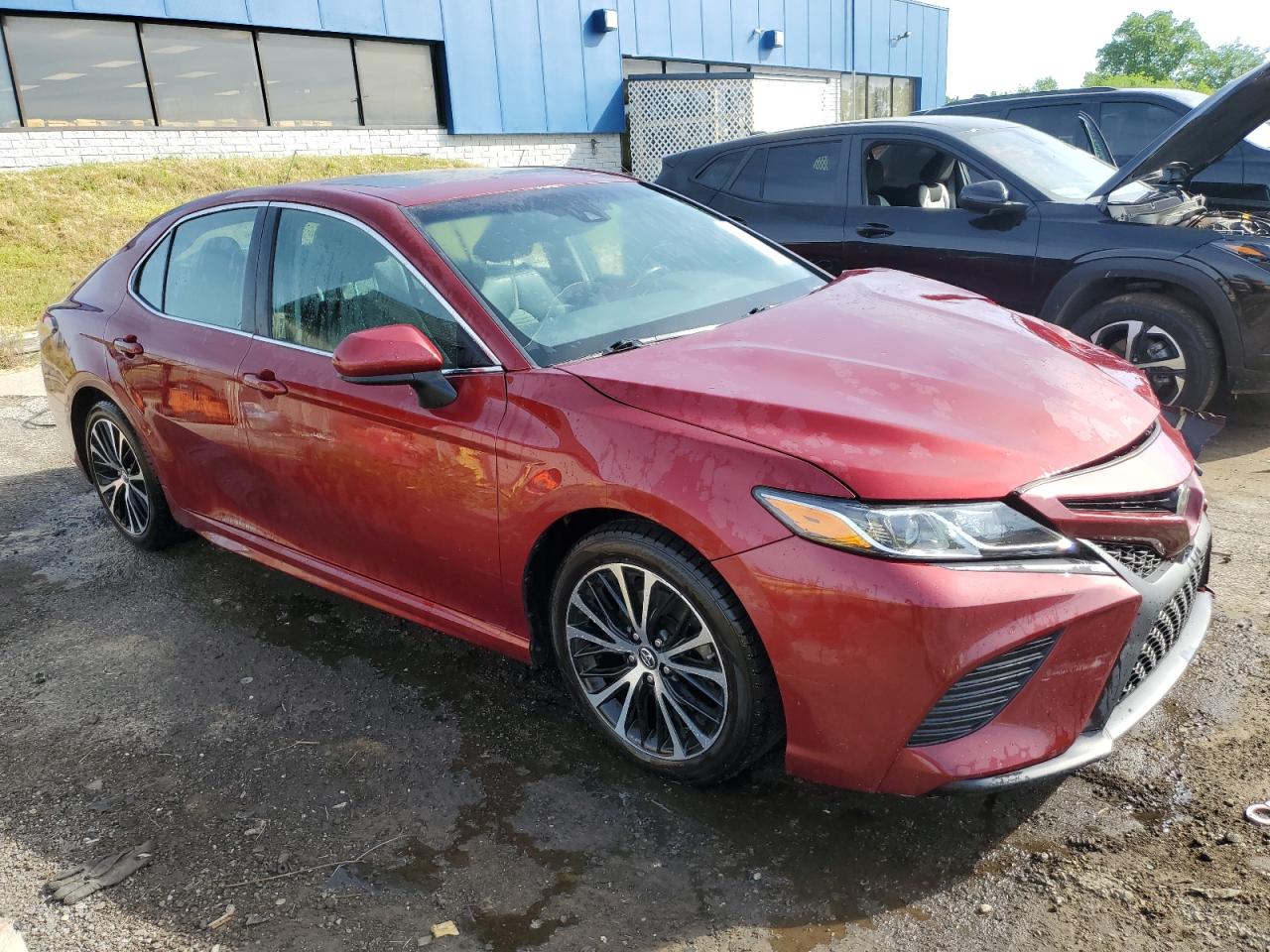 4T1B11HK8JU504464 TOYOTA CAMRY 2018