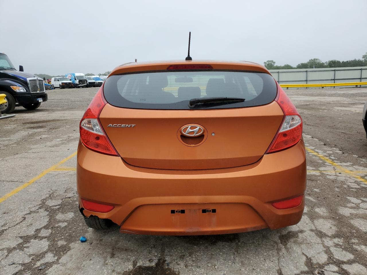 KMHCT5AE5HU315985 2017 Hyundai Accent Se