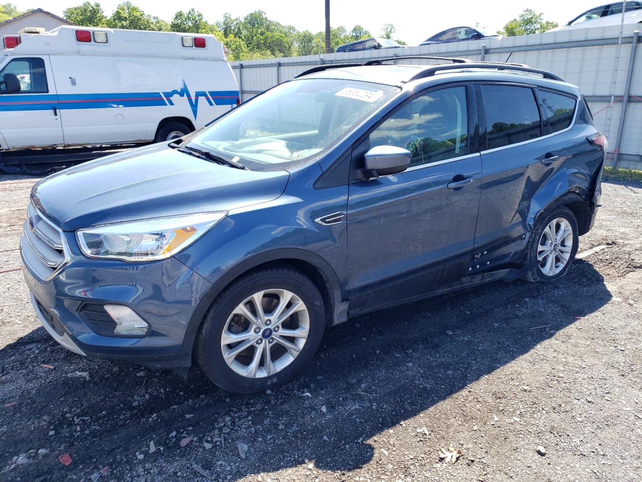 1FMCU9GD1JUA15885 2018 Ford Escape Se