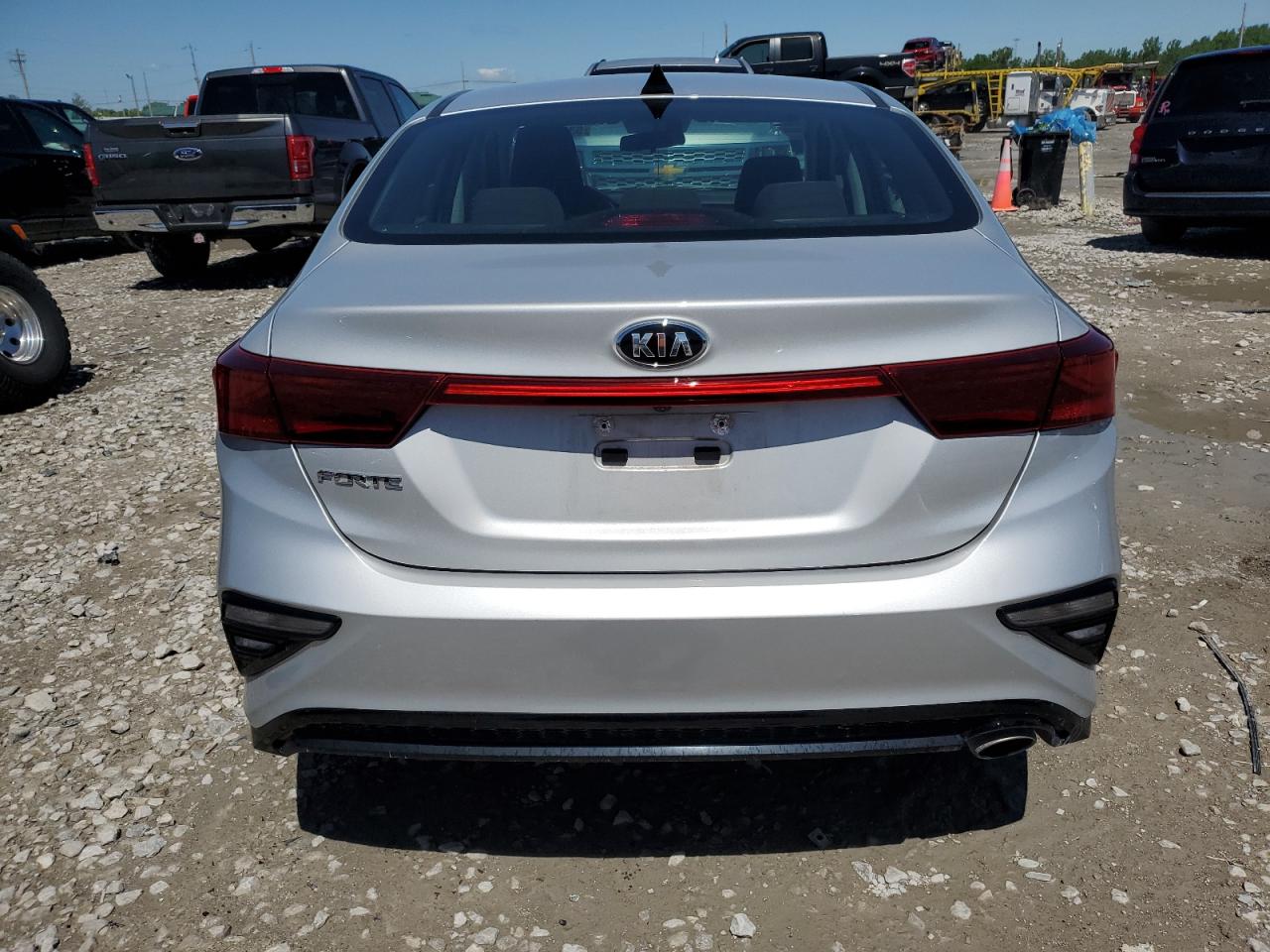 3KPF24ADXLE229195 2020 Kia Forte Fe