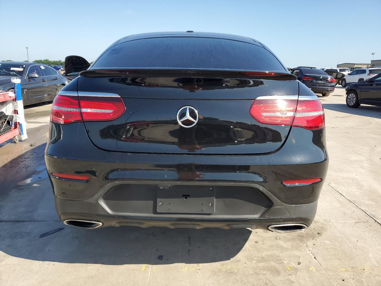 WDC0J4KB8JF346082 2018 Mercedes-Benz Glc Coupe 300 4Matic