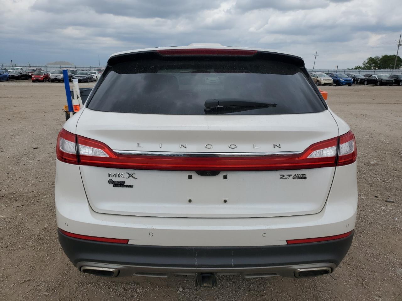 2LMTJ8LP4GBL52959 2016 Lincoln Mkx Reserve