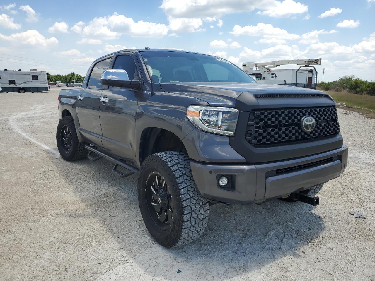 5TFAY5F19JX697963 2018 Toyota Tundra Crewmax 1794