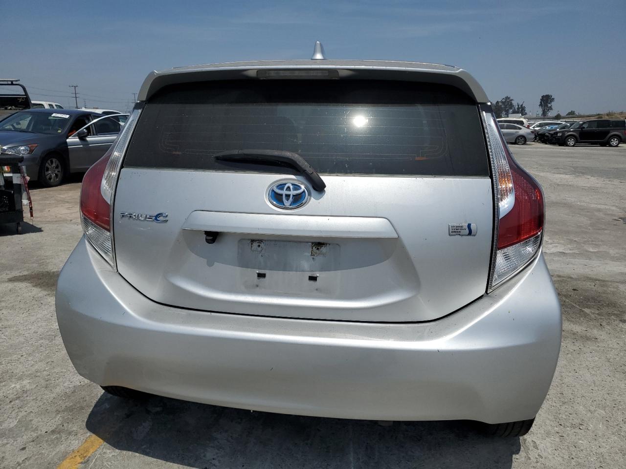 JTDKDTB37F1583563 2015 Toyota Prius C