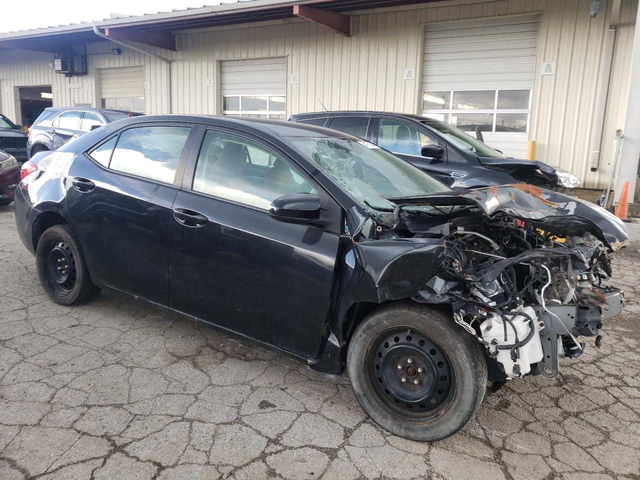 2015 Toyota Corolla L vin: 5YFBURHE1FP332898