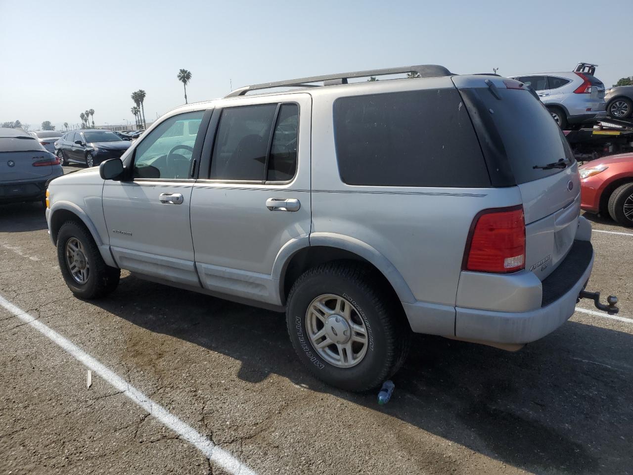 1FMZU63W52UB77780 2002 Ford Explorer Xlt