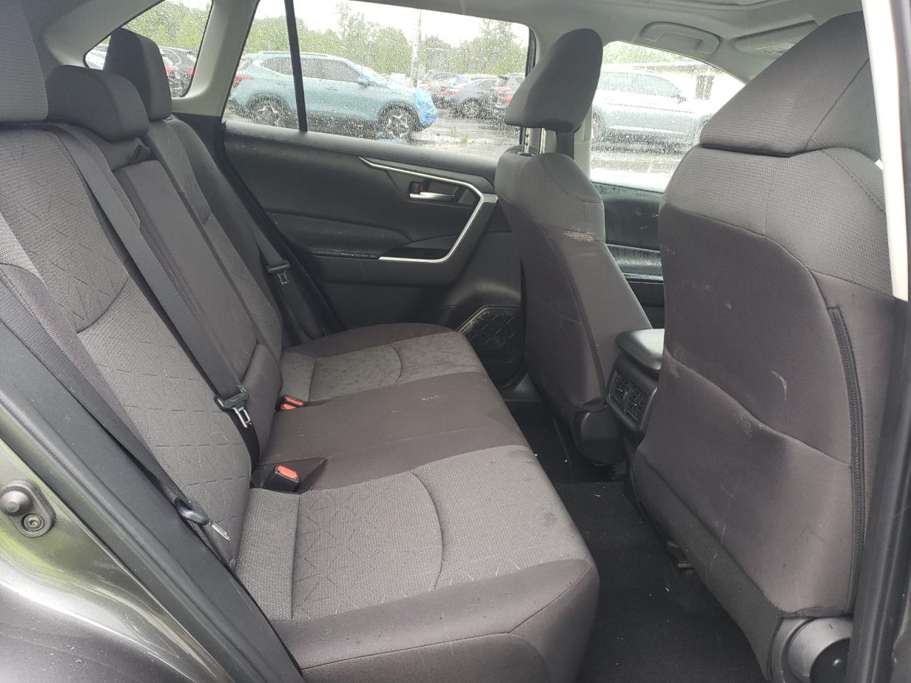 2T3P1RFV4NC317271 2022 Toyota Rav4 Xle
