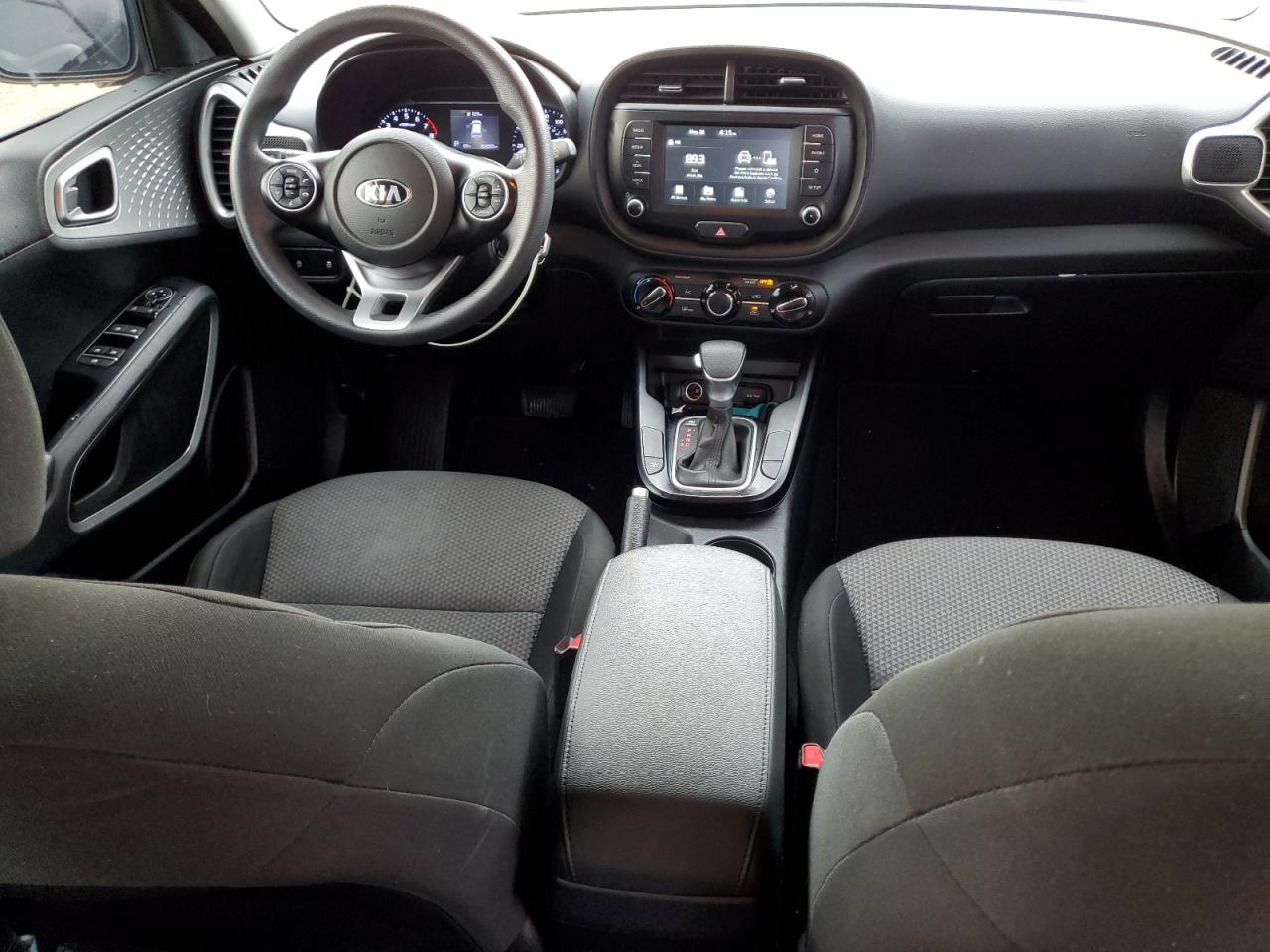 KNDJ23AU6L7084841 2020 Kia Soul Lx