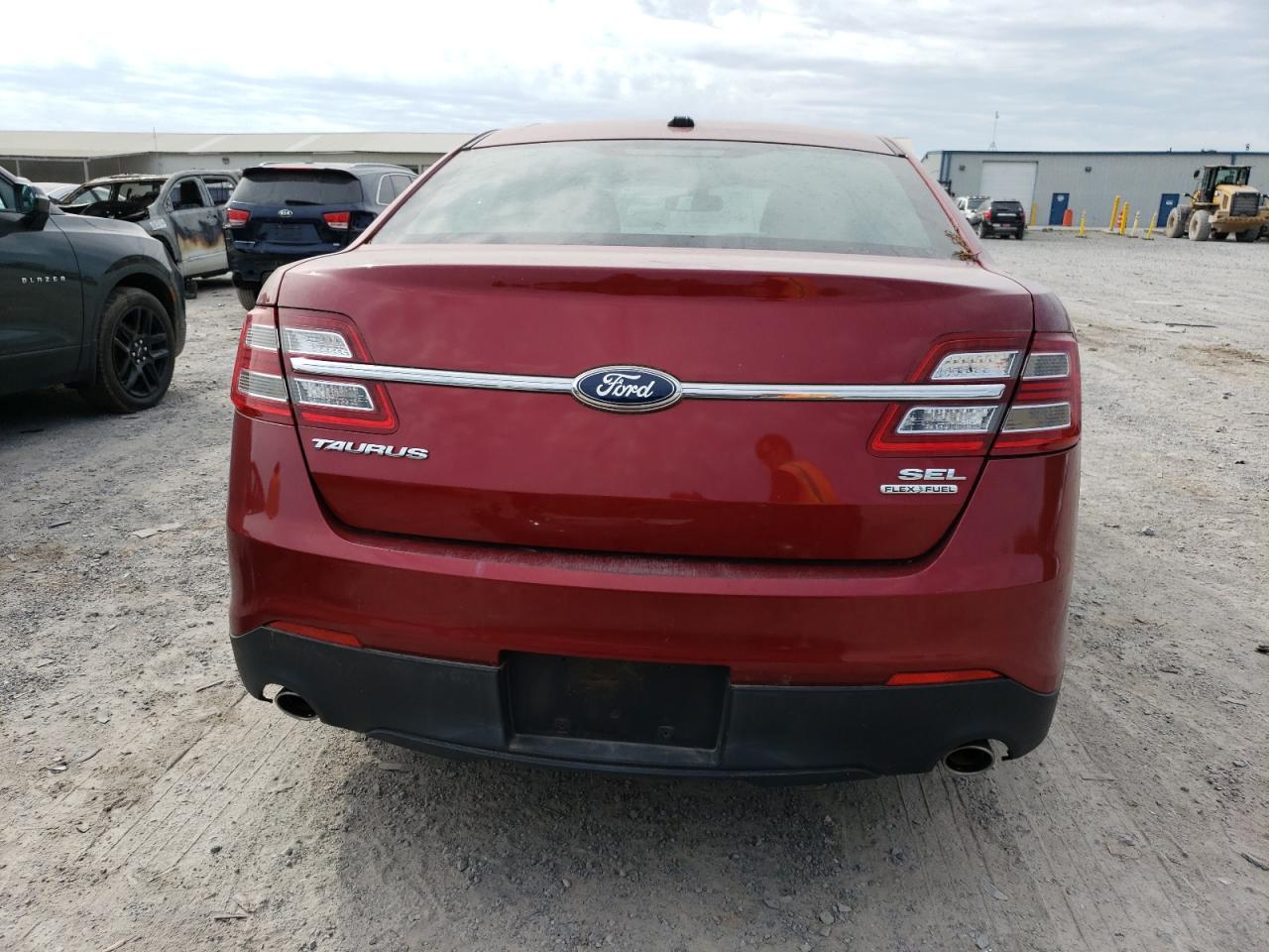 1FAHP2E87EG132721 2014 Ford Taurus Sel