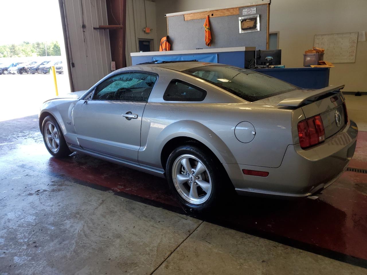 1ZVHT82H285162994 2008 Ford Mustang Gt