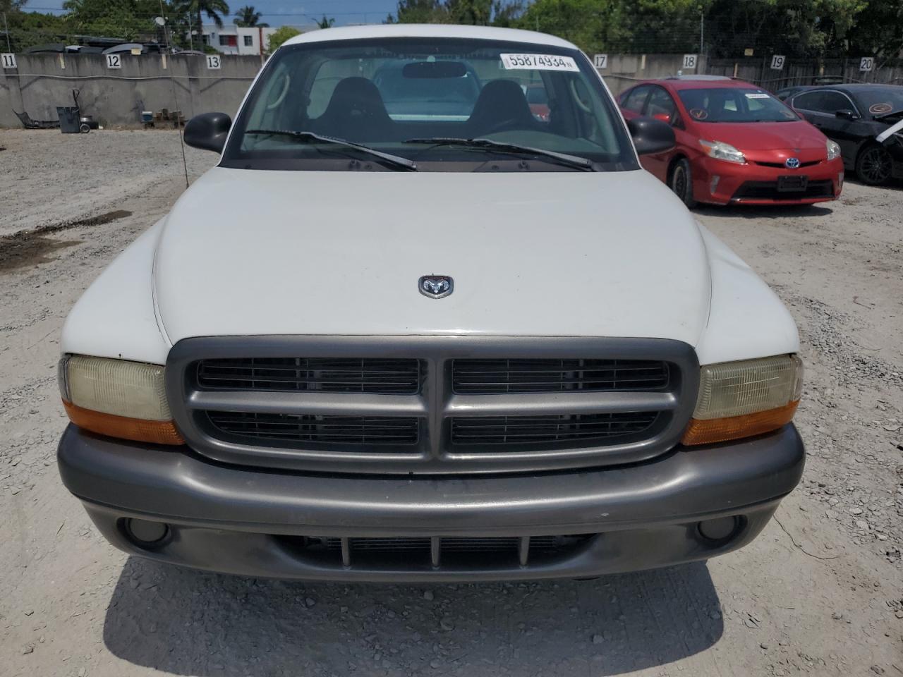 1B7FL16X52S502568 2002 Dodge Dakota Base