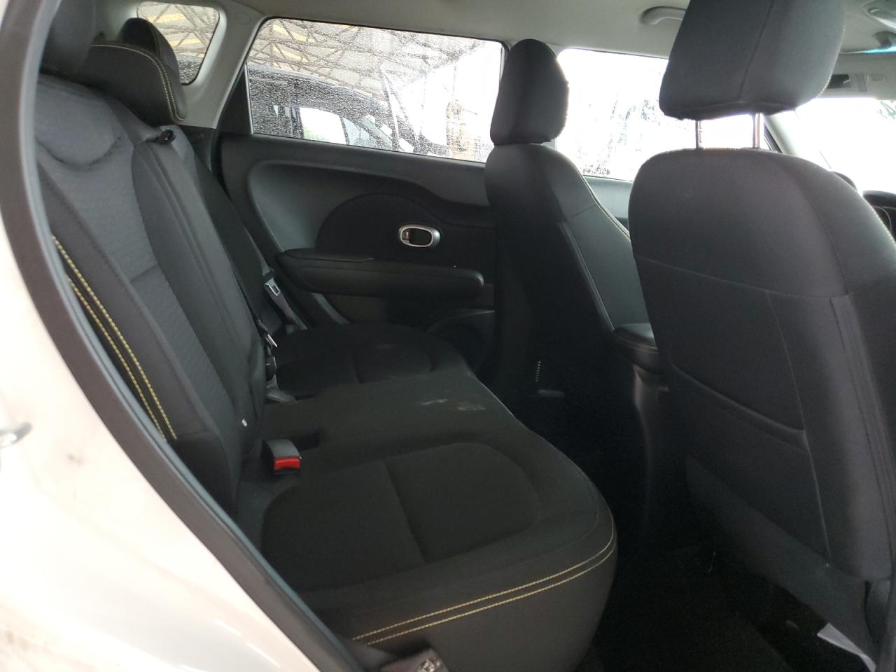 KNDJP3A57G7333311 2016 Kia Soul +