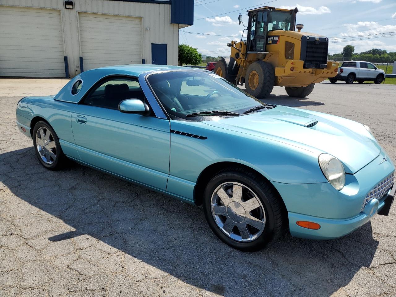 1FAHP60A12Y126078 2002 Ford Thunderbird