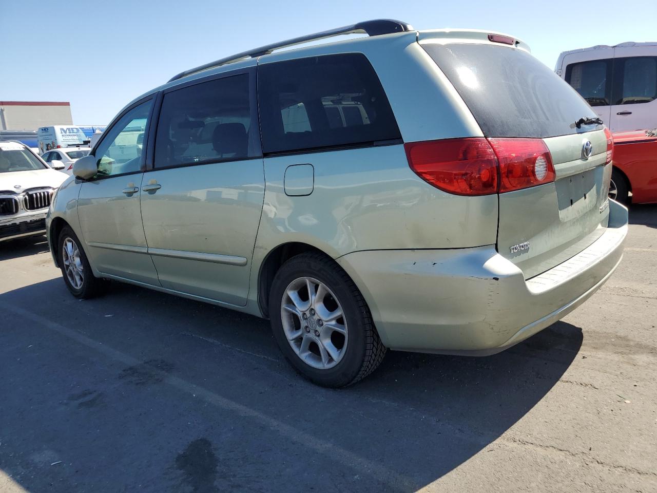 5TDZA22C96S585285 2006 Toyota Sienna Xle