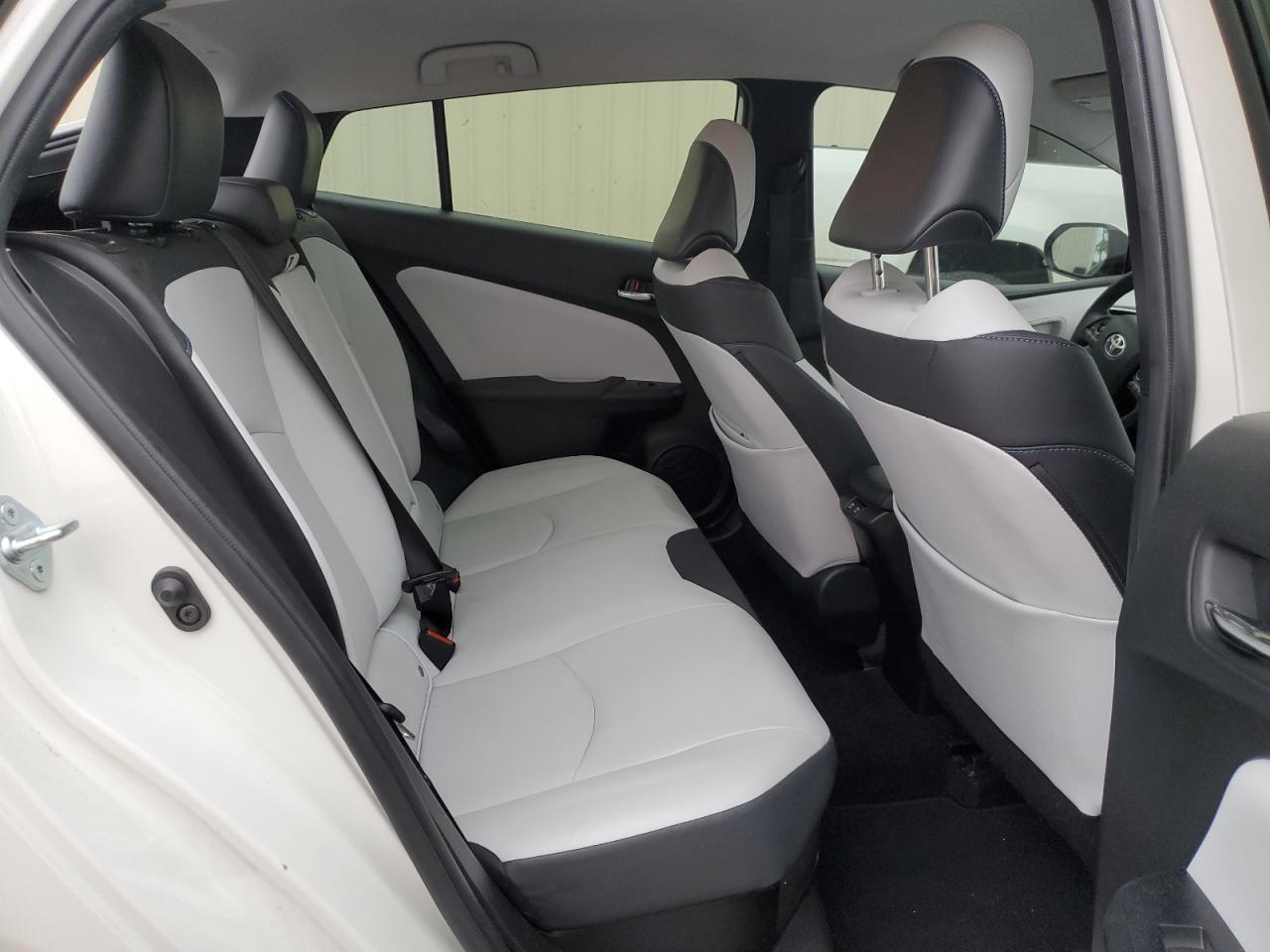 JTDKARFU4L3122559 2020 Toyota Prius L