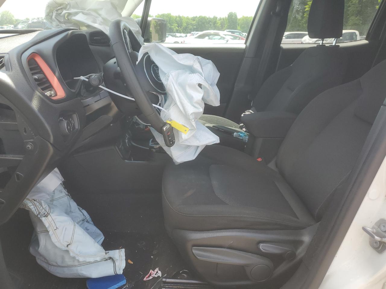 ZACNJBAB4LPL75447 2020 Jeep Renegade Sport