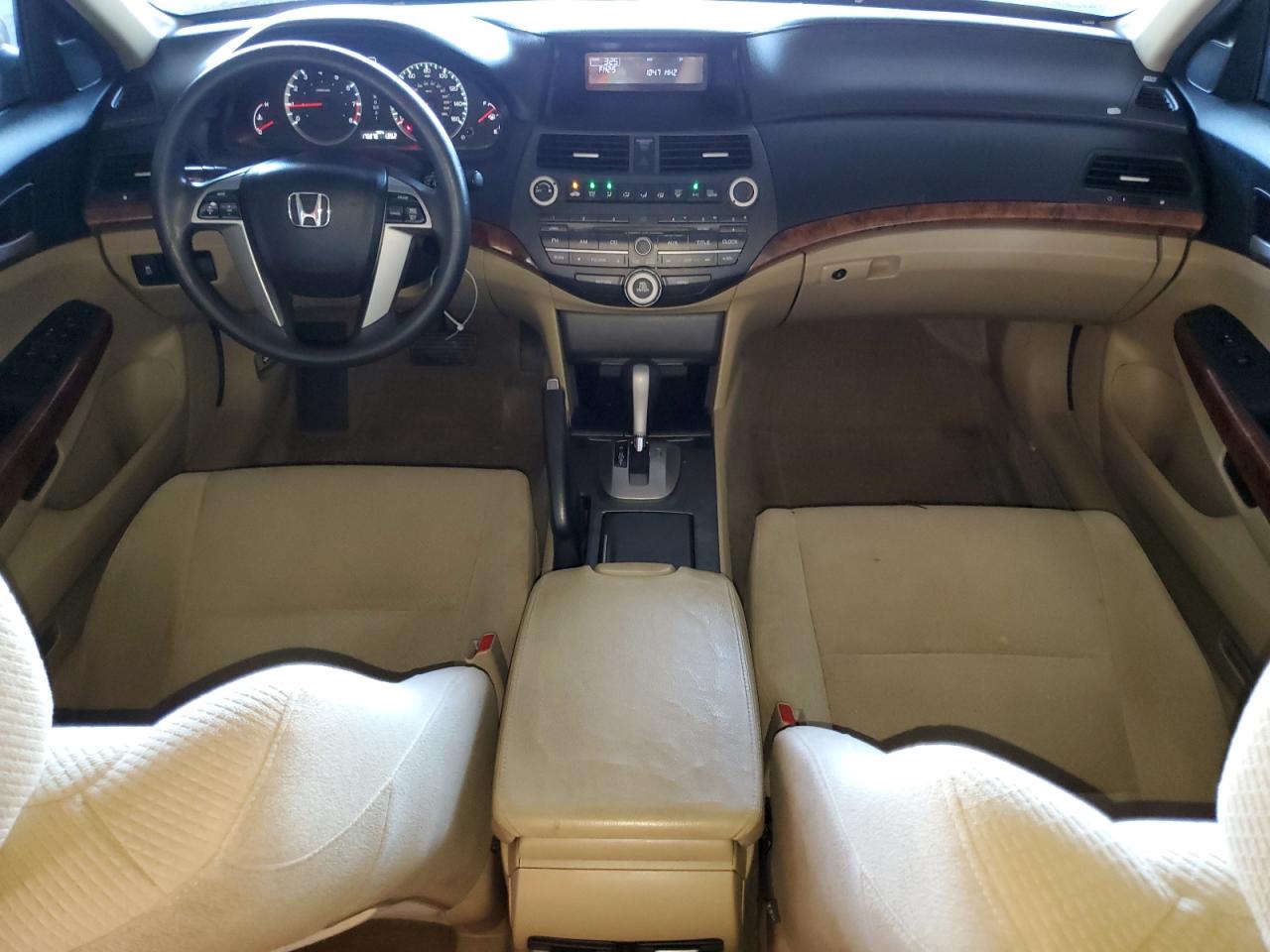 1HGCP3F7XBA004666 2011 Honda Accord Ex