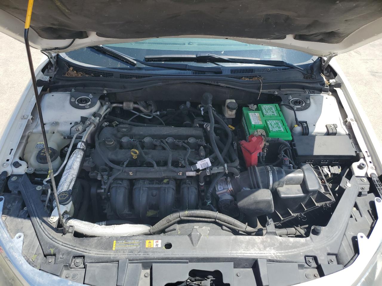 3FAHP0HA3BR103272 2011 Ford Fusion Se