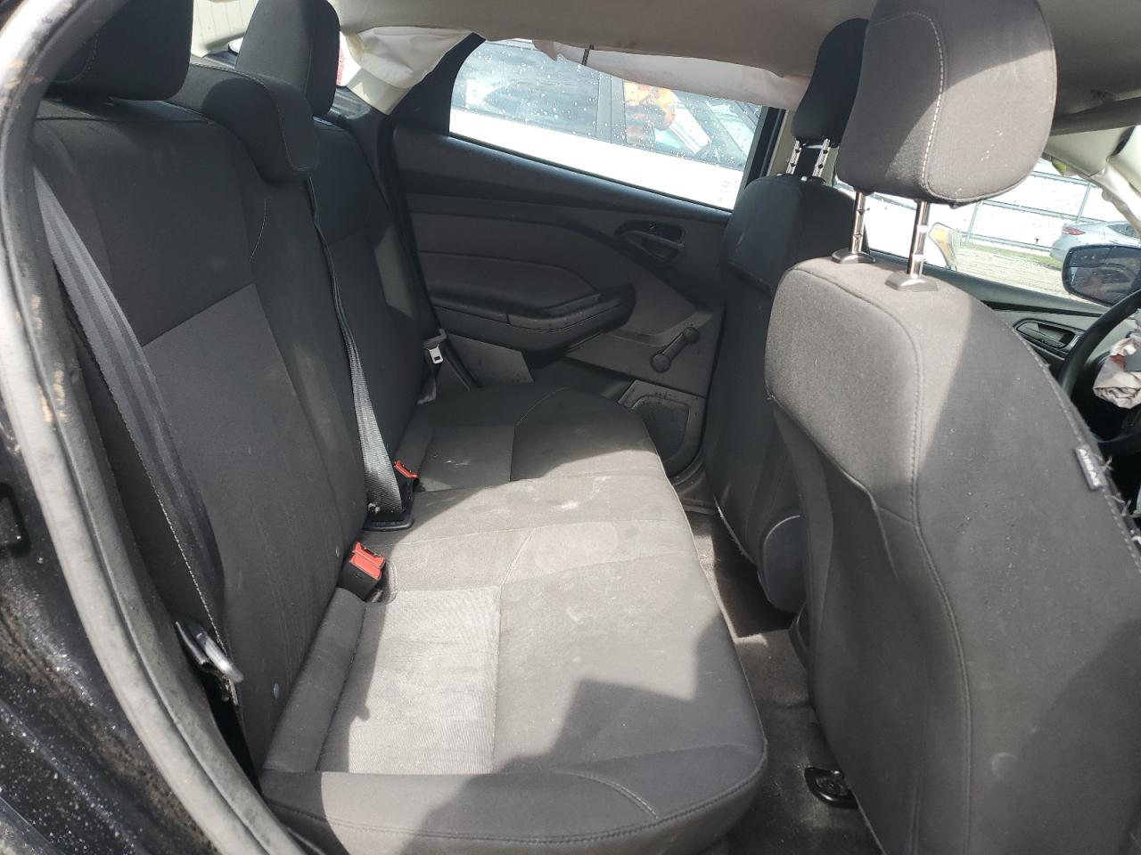 1FADP3E22HL245553 FORD FOCUS 2017