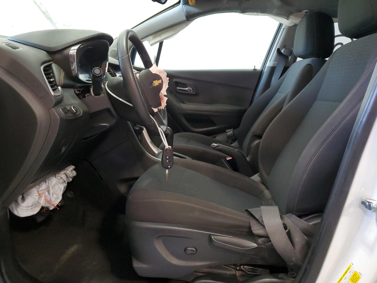 KL7CJNSB5LB092038 2020 Chevrolet Trax Ls