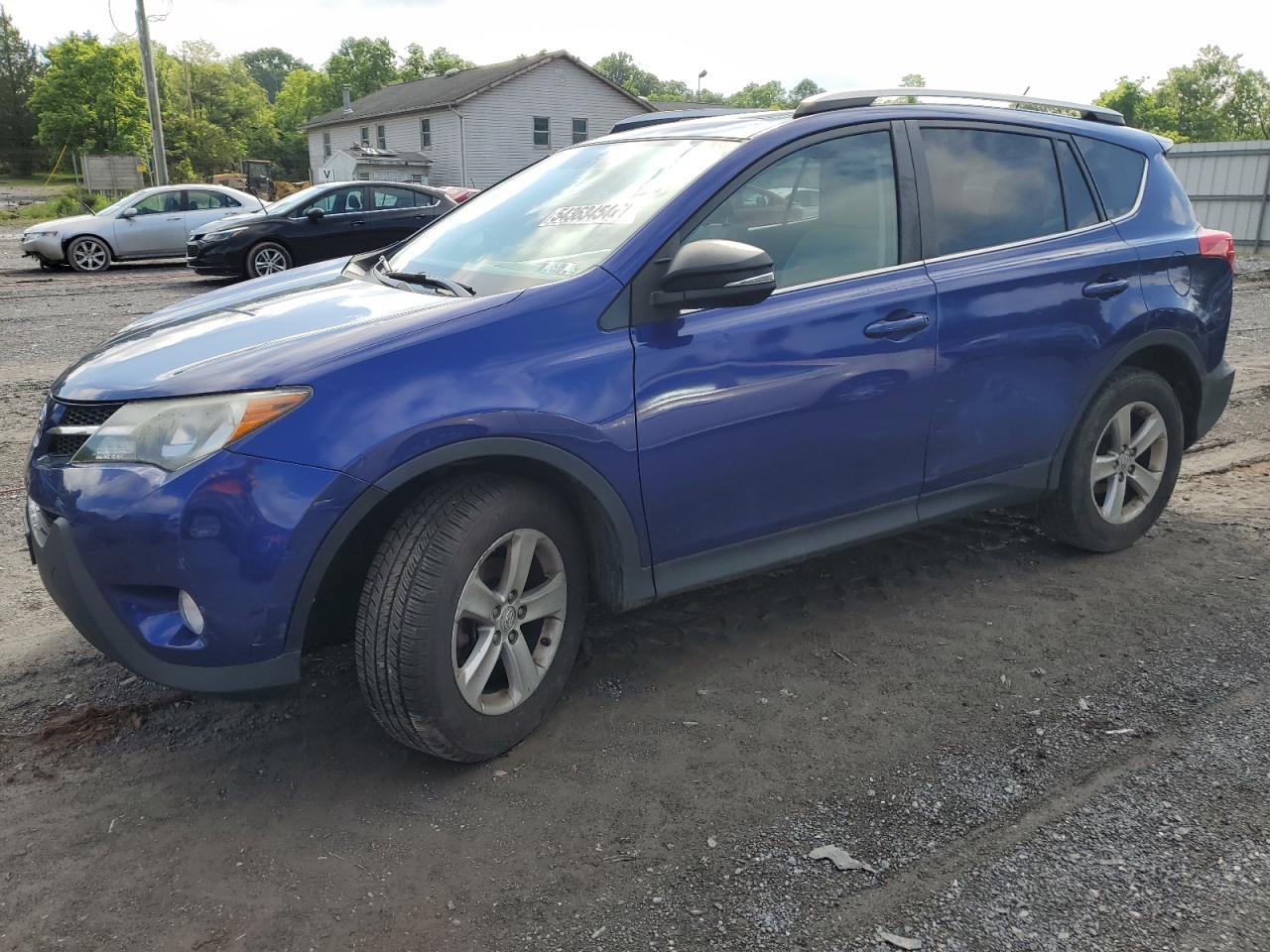 2T3RFREV5EW156200 2014 Toyota Rav4 Xle