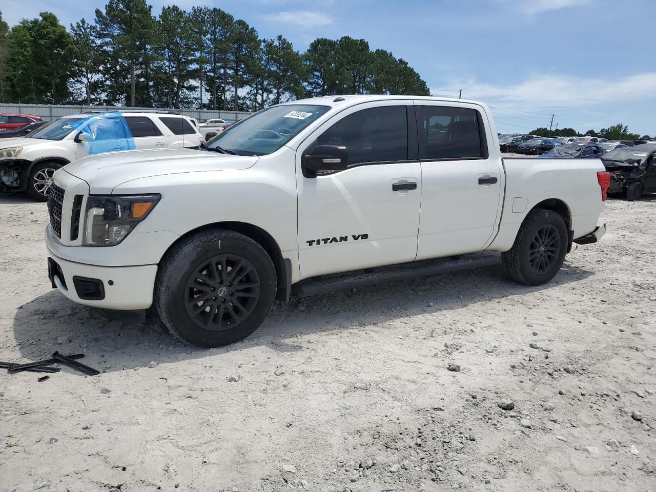 1N6AA1E64JN551196 NISSAN TITAN 2018