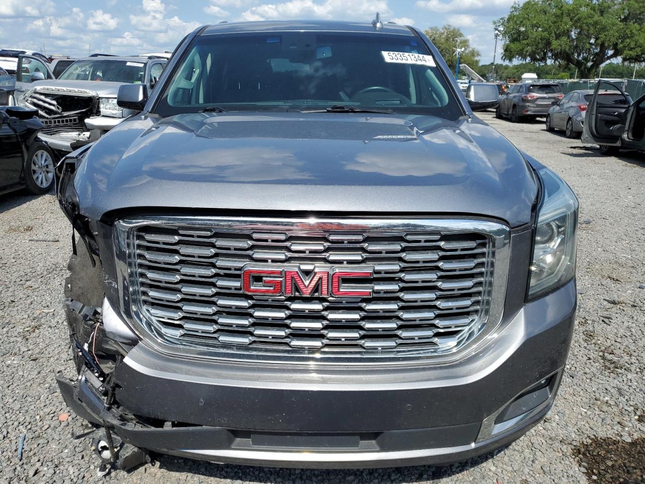 1GKS2HKJ8JR144209 2018 GMC Yukon Xl Denali