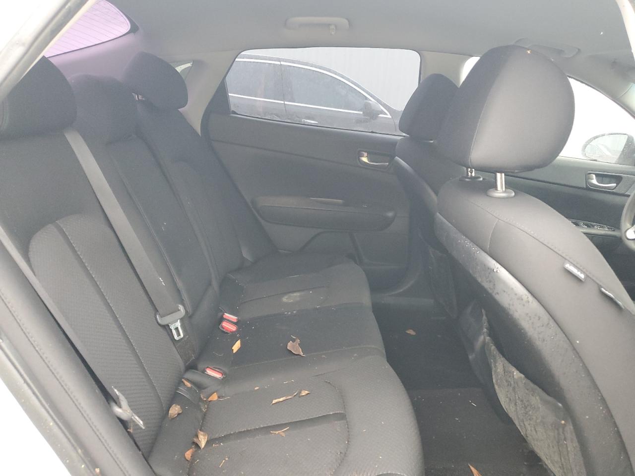 5XXGT4L32GG076718 2016 Kia Optima Lx