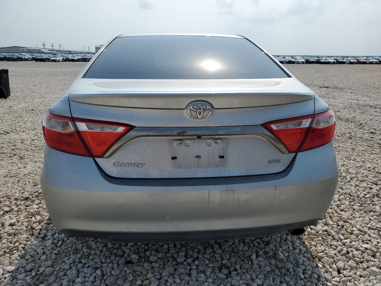 4T1BF1FK4GU522165 2016 Toyota Camry Le