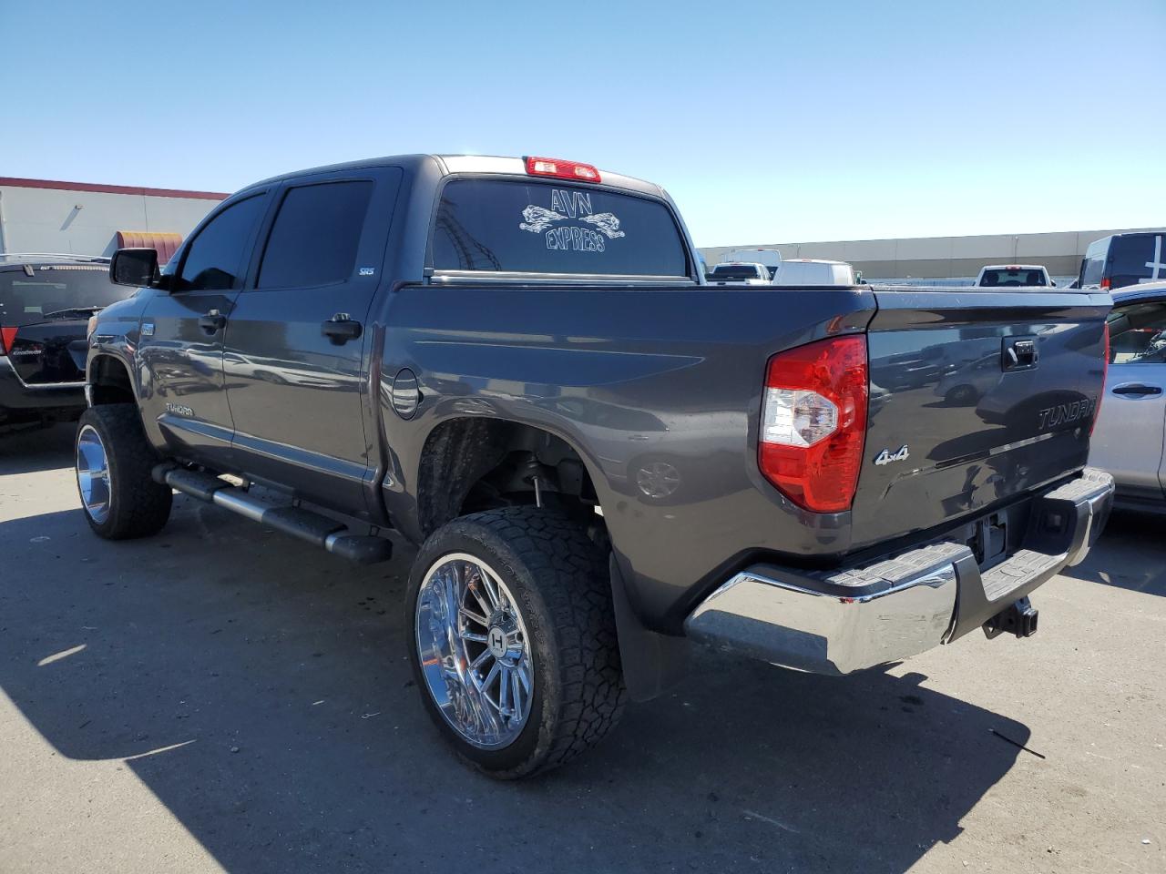 5TFDY5F17GX537635 2016 Toyota Tundra Crewmax Sr5