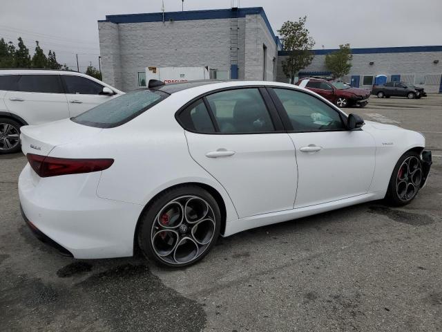 ZARFAMBN9N7666141 Alfa Romeo Giulia Sup  3