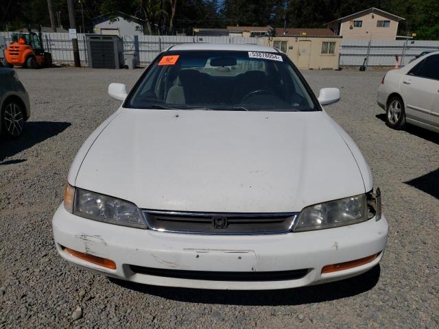 1996 Honda Accord Lx VIN: 1HGCD5635TA115824 Lot: 53878054