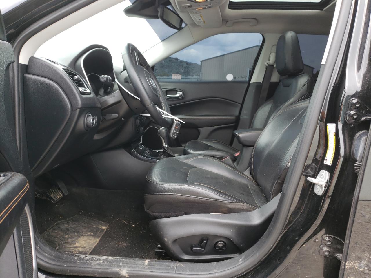 3C4NJDCB1JT199992 2018 Jeep Compass Limited