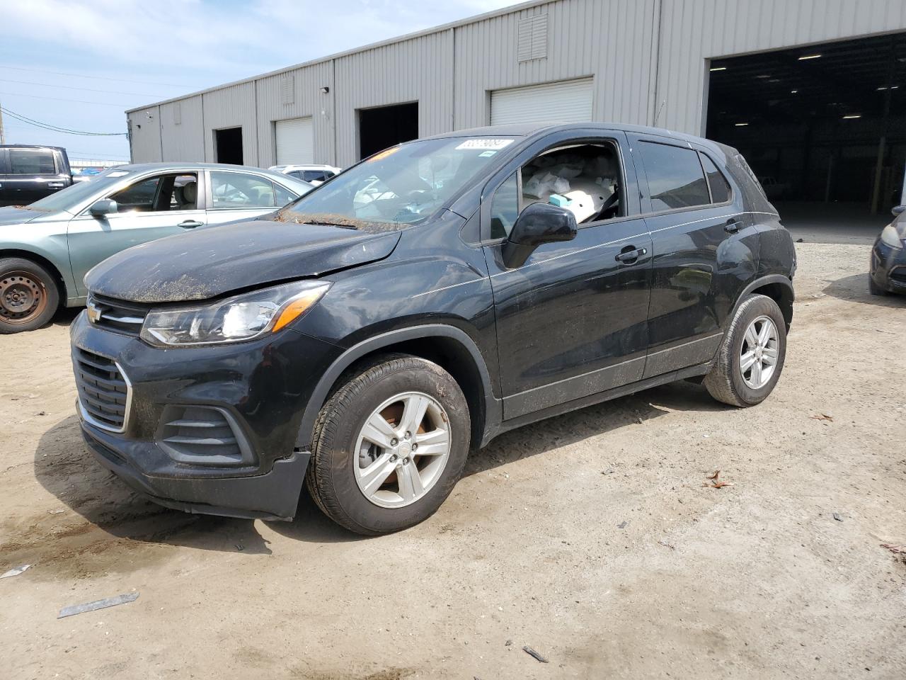 Lot #2925762434 2022 CHEVROLET TRAX LS