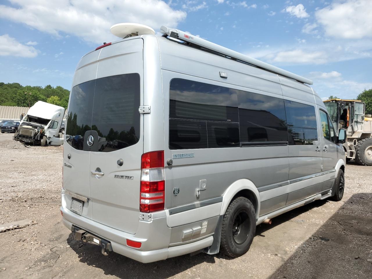 Lot #2615104347 2011 MERCEDES-BENZ SPRINTER 3